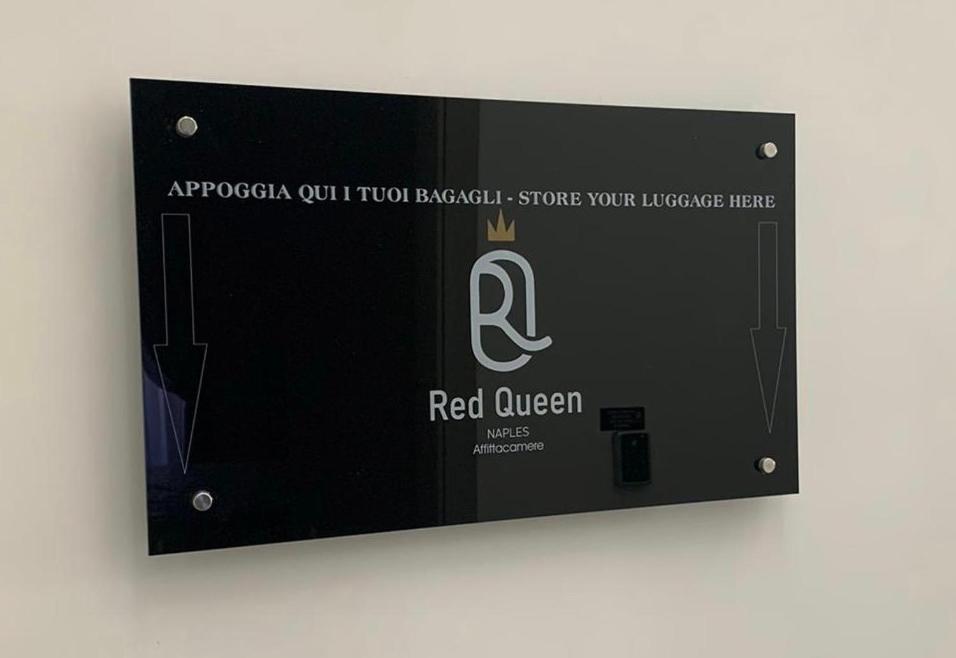 Red Queen Naples Exterior photo